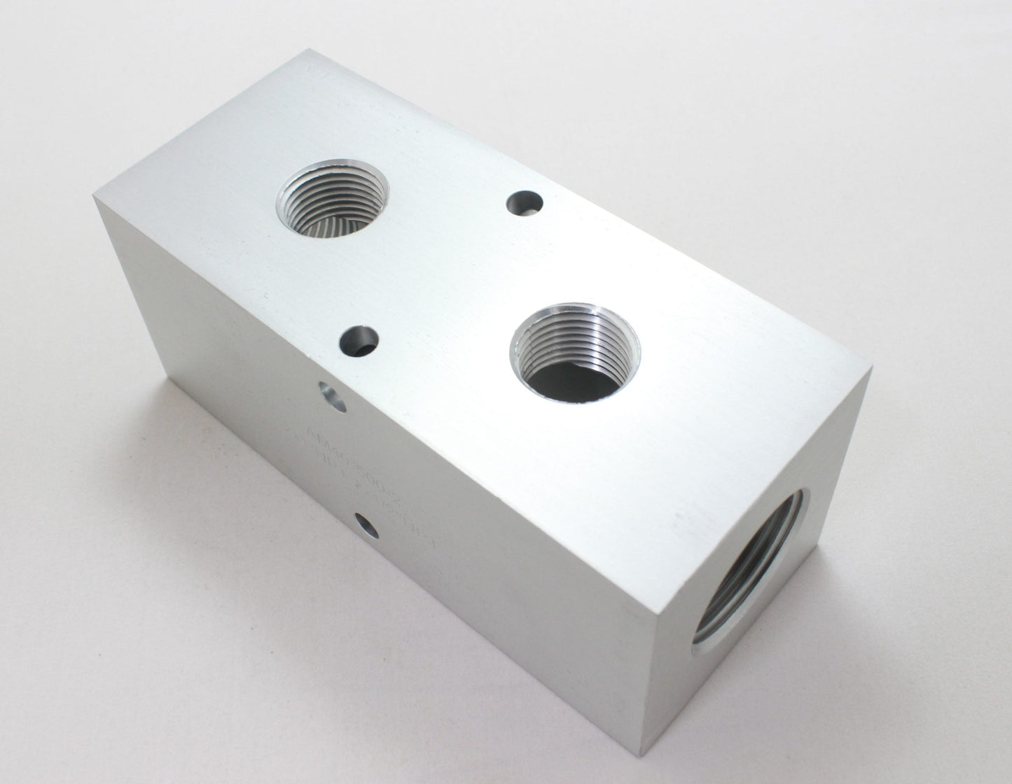 Manifold 2 x 1" NPT IN - 2 x 3/4" NPT Oou (3" Centre to Centre)