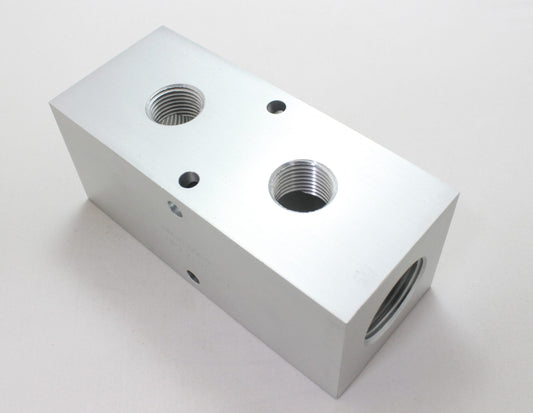 Manifold 2 x 1" NPT IN - 2 x 3/4" NPT OUT (3" Centre to Centre)