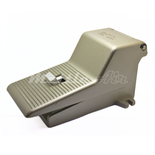 4 Way 2 Position Latching Foot Pedal Valve 1/4" NPT with Lock